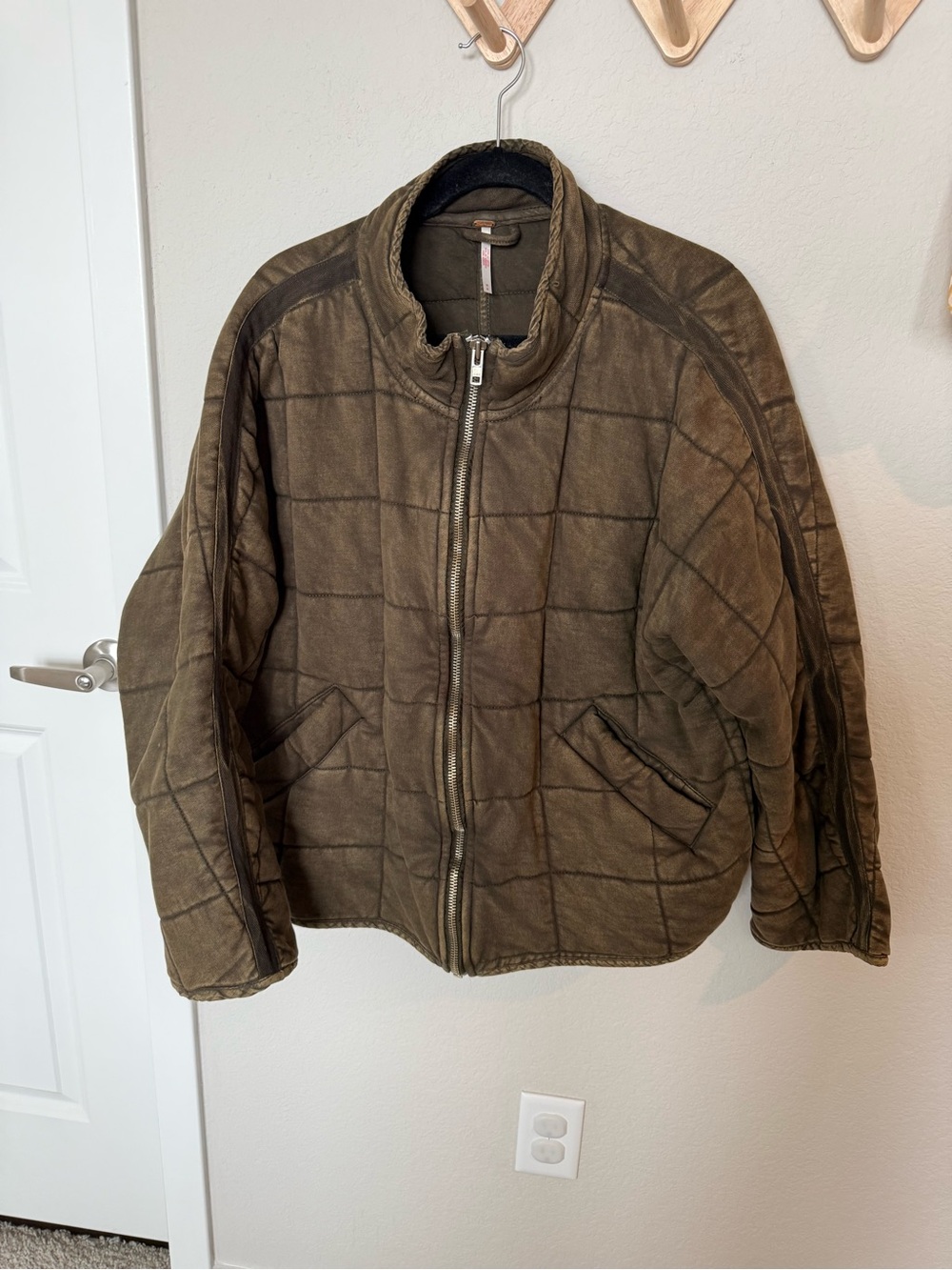 FREE PEOPLE Dolman Quilted Jacket
